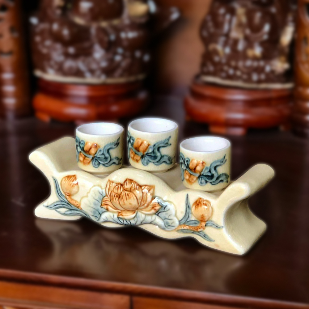 Kỷ ngai chén thờ cúng Kỷ ngai chén thờ cúng