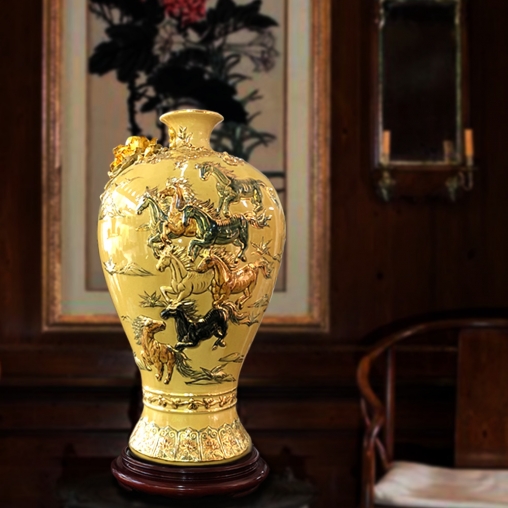 Mai Bình Tích Lộc đắp nổi Mã Đáo Thành Công vẽ vàng kim men sứ Rạn Bóng Vàng