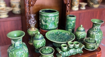 Bộ đồ thờ men Xanh Ngọc Lục Bảo cho ban thờ Thần Tài